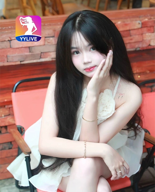 Ho Thi Nhi YYLIVE