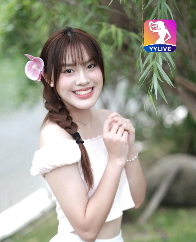 Ngo Thi Khanh YYLIVE