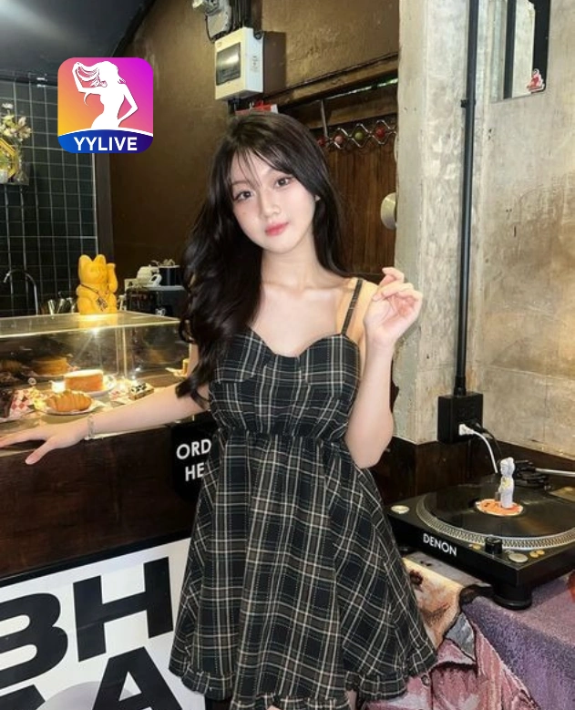 Pham Thi Thao YYLIVE