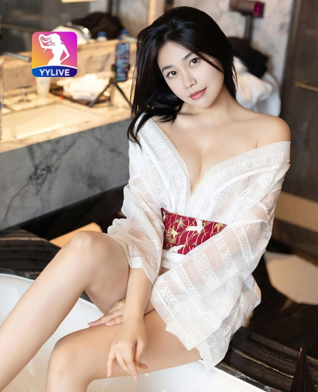 Dinh Thi Ngoc YYLIVE