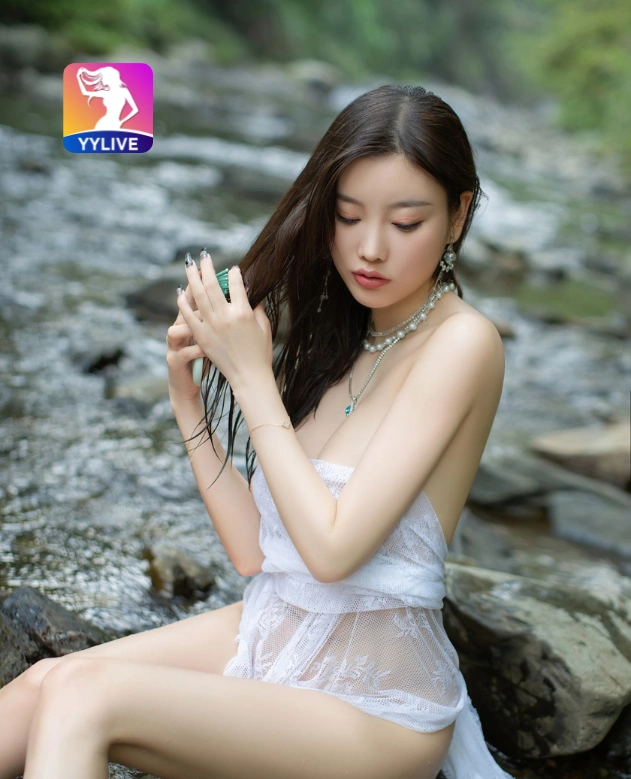 Vũ Thị Khánh YYLIVE