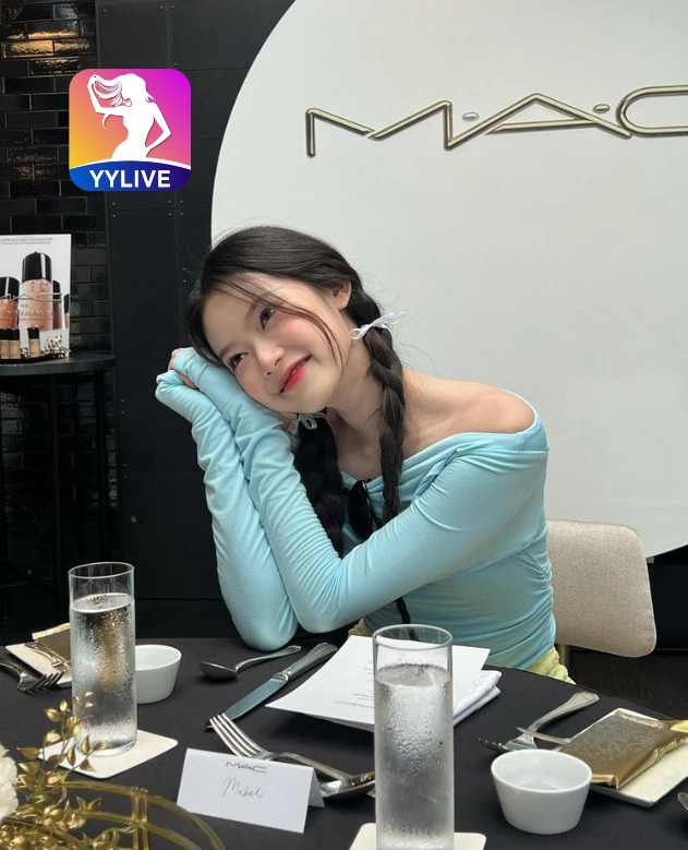 Ho Thi Giang YYLIVE