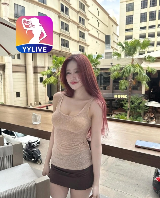 Arianna Banks YYLIVE