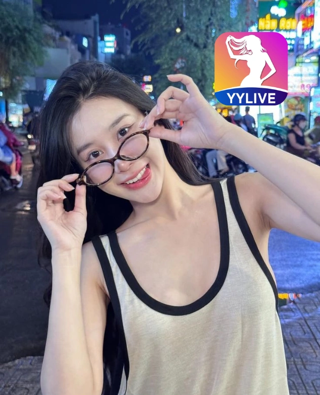 Brooklyn Lowe YYLIVE