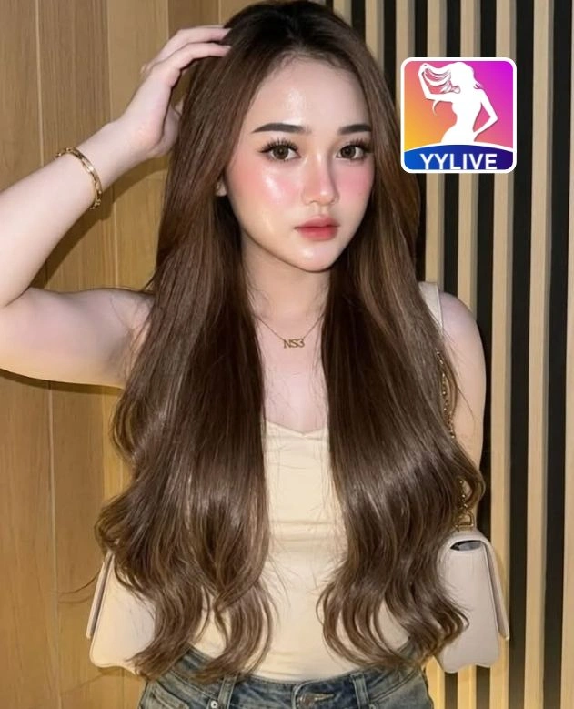 Phan Thúy-YYLIVE